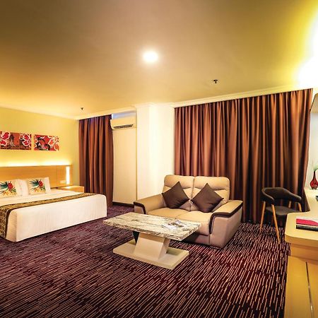 RHR Hotel Kajang Luaran gambar