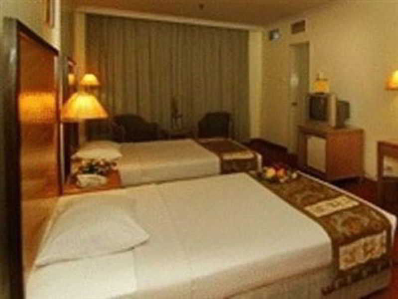 RHR Hotel Kajang Luaran gambar
