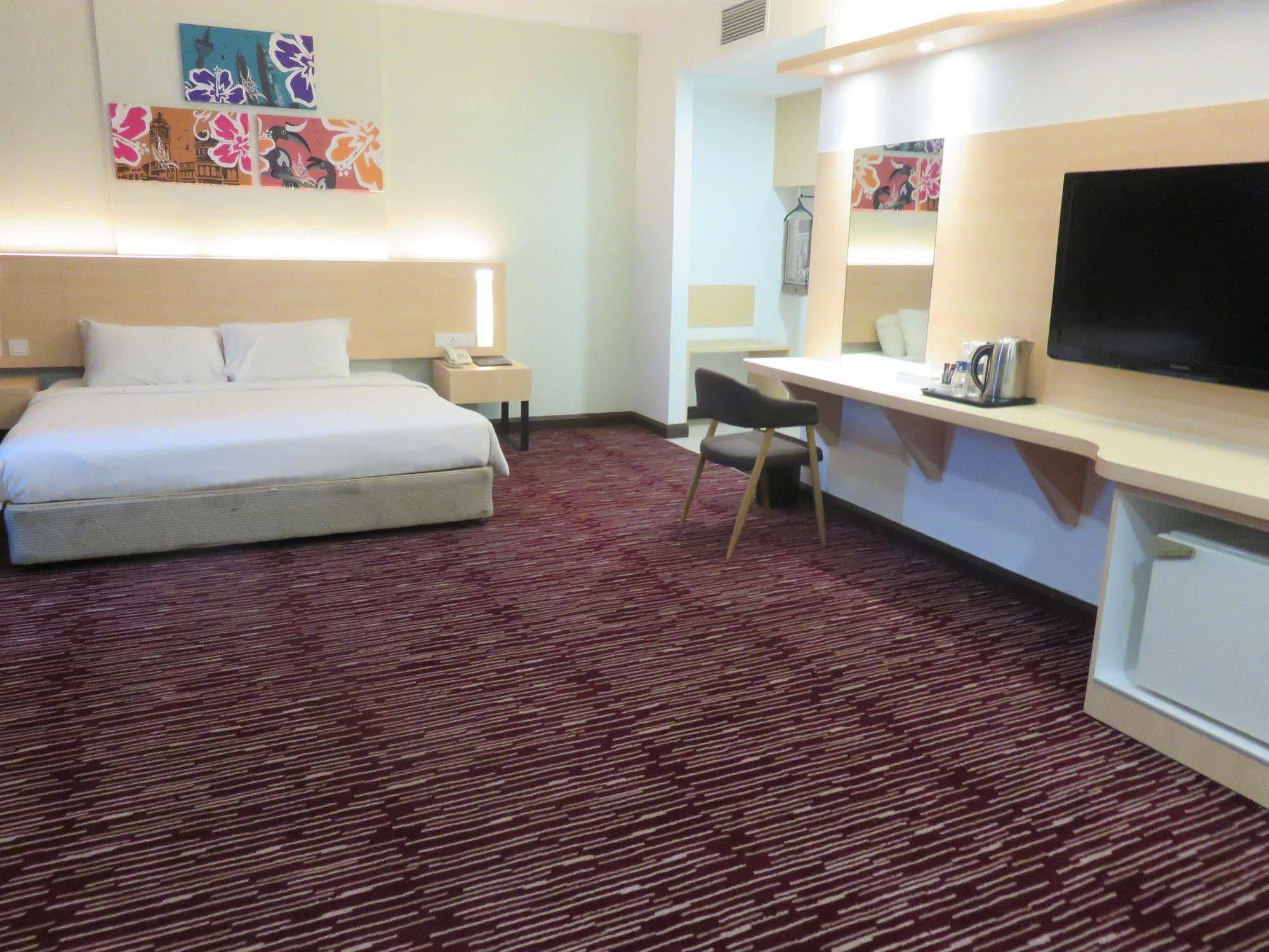 RHR Hotel Kajang Luaran gambar